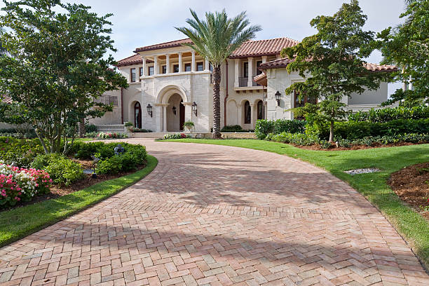 Best Driveway Paving Contractor  in Lake Ozark, MO